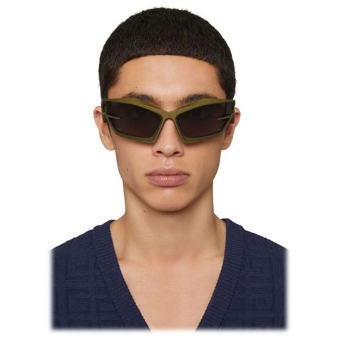 22206372 givenchy sunglasses|Sunglasses .